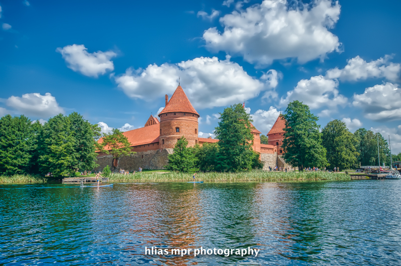 Read more about the article Κάστρο Trakai: Ένα Αρχιτεκτονικό Διαμάντι στην Καρδιά της Βαλτικής.