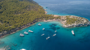 Read more about the article Αίγινα: Ένα Νησί Γεμάτο Ομορφιά σε Απόσταση Αναπνοής απο την Αθήνα.