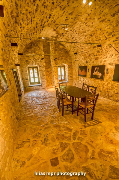 Τράπεζα μονής